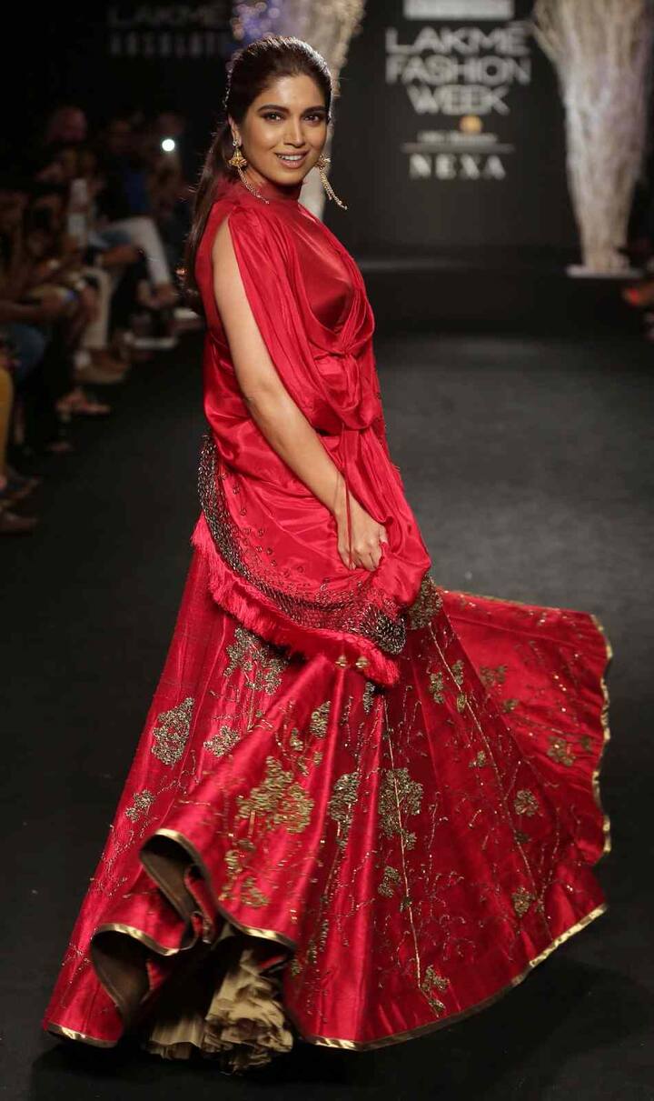 असल जिंदगी में एक महिला के रूप में मुझे खूबसूरत दिखना और खुद पर थोड़ा गुमान करना पसंद है. उन्होंने आगे कहा,