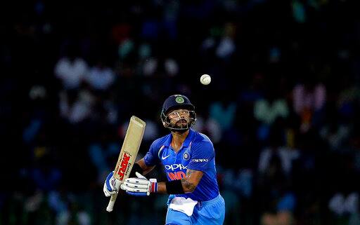 कोहली ने श्रीलंका के खिलाफ आर प्रेमदासा स्टेडियम में खेले गए इस मैच में नाबाद 110 रनों की शतकीय पारी खेली. यह उनके वनडे करियर का 30वां शतक है. इस मैच में भारत ने श्रीलंका को छह विकेट से मात दी.