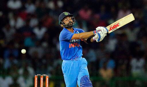 कोहली ने 194 मैचों में यह मुकाम हासिल किया है. पोंटिंग ने अपने पूरे वनडे करियर में 365 मैच खेले हैं और 30 शतकों और 82 अर्धशतकों की मदद से 13,704 रन बनाए हैं. कोहली के नाम वनडे में 44 अर्धशतक और 8,587 रन दर्ज हैं.