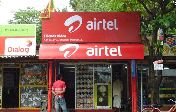 349 रु. प्लानः इस प्लान में कस्टमर को अनलिमिटेड कॉलिंग मिलेगी साथ ही हर दिन 1 जीबी डेटा मिलेगा. प्लान की वैलिडिटी 28 दिन के साथ आएगा.