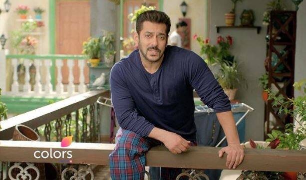 टीवी के मोस्ट अवेटेड रियलिटी शो 'बिग बॉस' सीजन 11 की शुरुआत होने में अब एक महीने से भी कम का वक्त बचा है. कलर्स टीवी की ओर से 'बिग बॉस 11' का नया प्रोमो जारी कर दिया गया है. पहले प्रोमो में जहां सलमान खान के पड़ोसियों को उनकी शादी की चिंता हो रही थीं, वहीं इस बार पड़ोसी उनके राज के बारे में पर्दा उठा रहे हैं. वीडियो को आप आखिरी स्लाइड में देख सकते हैं...