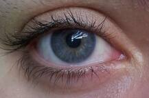 बाहरी खेलों से बच्चों की आंखों की रोशनी हो सकती है अच्छी