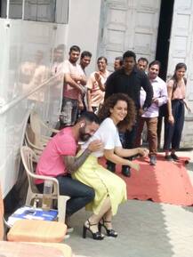 शूटिंग के दौरान जमकर मस्ती-मज़ाक करती पकड़ी गईं कंगना!