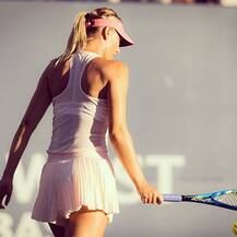 यूएस ओपन के चौथे दौर से बाहर हुईं मारिया ने इंस्टा पर शेयर की शूट की तस्वीर!