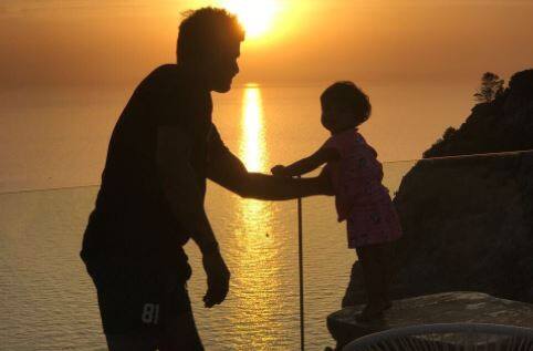 हाल ही में रैना ने कहा था कि वो 2019 विश्वकप में देश के लिए खेलना चाहते हैं, उन्होंने कहा था कि मैंने अपनी बेटी के लिए एक बार फिर कड़ी मेहनत करके टीम में आने का मन बनाया है और इससे उसका भविष्य बनाया जा सकता है.