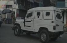 J&K: राजनाथ सिंह की बैठक से पहले अनंतनाग में पुलिस टीम पर आतंकी हमला, एक पुलिसकर्मी शहीद