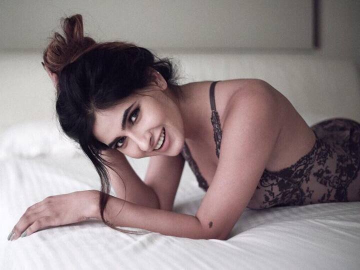 इसके कैप्शन में लिखा है-