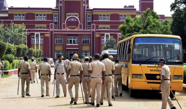 CBI questions the arrest student in pradyuman murder case प्रद्युम्न हत्याकांड: अब स्कूल ले जाकर गिरफ्तार छात्र से CBI करेगी पूछताछ