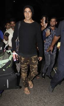 परिवार के साथ 50वां बर्थडे मनाकर लौटे अक्षय, फैंस और पैपाराज़ी ने जमकर ली तस्वीरें