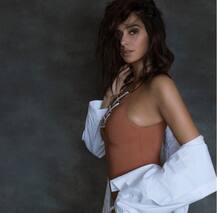 इंस्टाग्राम पर छाया शिबानी दांडेकर का जलवा, तस्वीरें हुईं वायरल