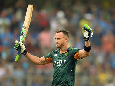 सालों के बाद पाकिस्तान की सरजमीं पर हो रही इस सीरीज में वर्ल्ड-11 टीम की कमान भी फाफ डु प्लेसिस को ही सौंपी गई है.