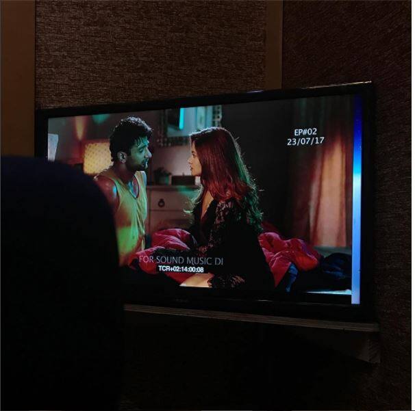 कुछ समय पहले शूटिंग के दौरान की ये तस्वीर रिया ने अपने इंस्टा पर पोस्ट की थी.