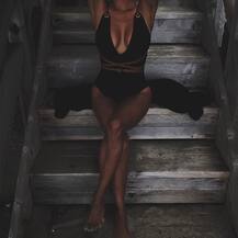 हैले बेरी ने इंस्टाग्राम पर फैलाई अपनी हॉटनेस की आग!