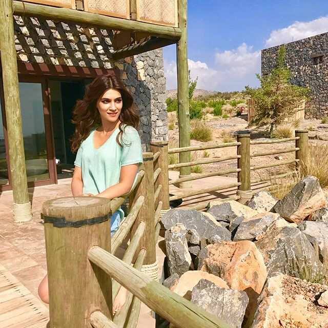 दिलवाले, हीरोपंती और राब्ता जैसी फिल्मों की इस अदाकारा ने ट्रिप की ढेर सारी तस्वीरें इंस्टा पर अपलोड की हैं.