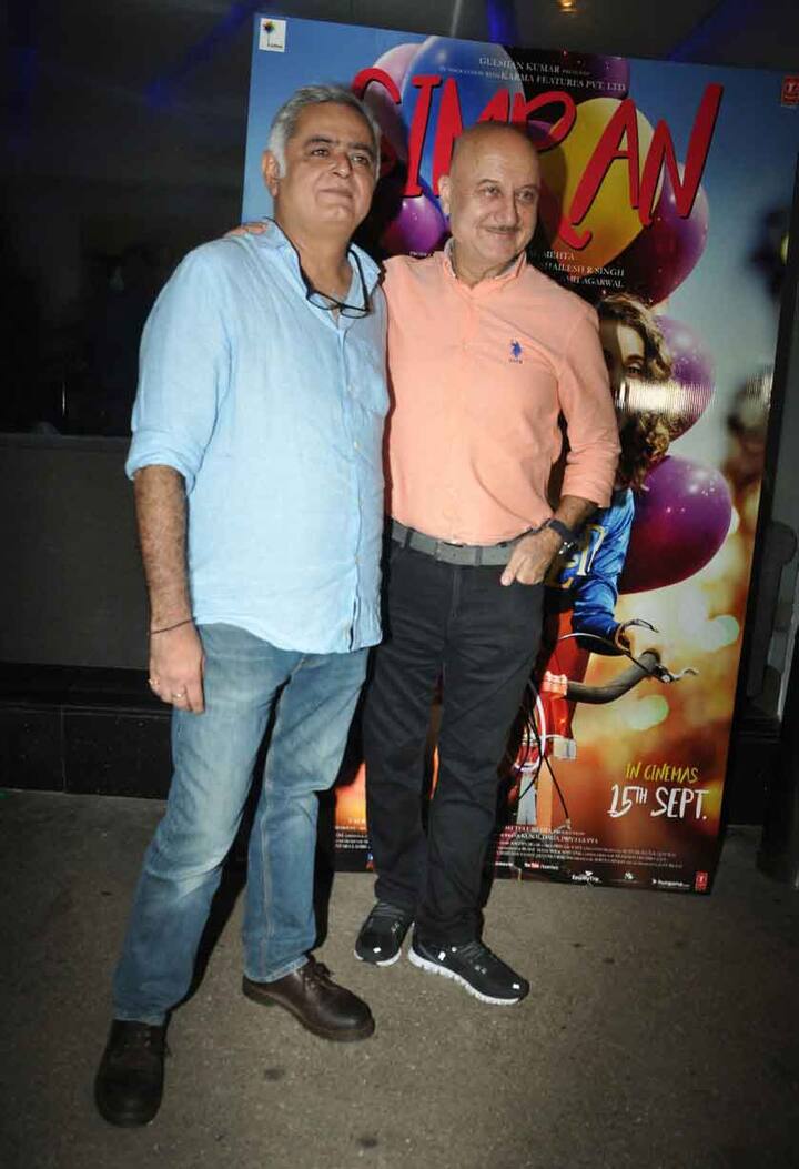 अनुपम खेर भी पहुंचे.