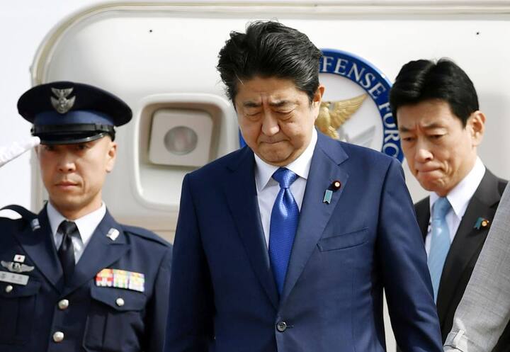 वहीं जापान को भी निशाना बनाते हुए उत्तर कोरिया ने कहा है कि जापान को हमारे पास होना ही नहीं चाहिए, उसके चारों द्वीपों को परमाणु बम से समुद्र में डुबो देना चाहिए.