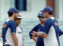 जानिए- किसने कहा- \'युवराज-रैना के लिए खुले हैं टीम इंडिया के दरवाज़े\'