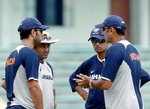 इसी बीच एक न्यूज़ चैनल से बात करते हुए भारतीय टीम के होड कोच रवि शास्त्री ने युवराज सिंह और सुरेश रैना को लेकर भी बयान दिए.