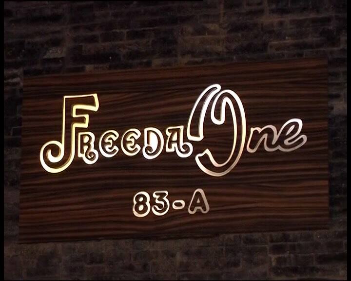 आमिर खान का हाल जानने पत्नी संग उनके घर पहुंचे सीएम देवेंद्र फडणवीस