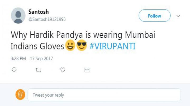 संतोष नाम के एक यूज़र ने लिखा, 'हार्दिक पांड्या ने मुंबई इंडियंस के ग्लव्स क्यों पहने हैं?'
