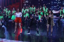 डांस प्लस के सेट पर जुड़वा- 2 के सितारों ने की जमकर मस्ती!