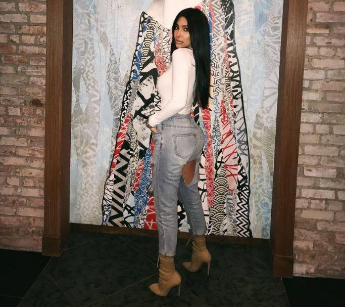 अप्रैल में जेनर से अलग हुए ट्यागा ने डिलीट किए जा चुके एक स्नैपचैट फोटो पर रिएक्शन देते हुए कहा, 