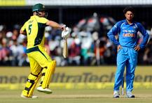 आज बिना बल्ला छुए धोनी ने बना डाला \'WORLD RECORD\'