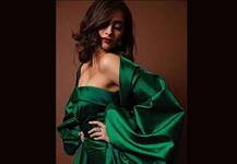 Vogue के इवेंट में ग्रीन ड्रेस में पहुंचीं सोनम कपूर ने लगाई आग!