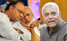 यशवंत सिन्हा का सरकार पर वार, बोले- \'मंदी में नोटबंदी ने आग में घी डालने का काम किया\'