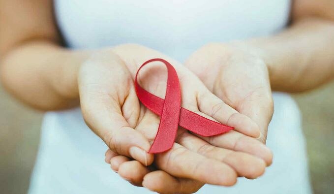 9 Year Old Being Treated For Cancer Tests Hiv Positive After Transfusion 9 साल की बच्ची‍ कैंसर ट्रीटमेंट के दौरान हुई HIV का शिकार
