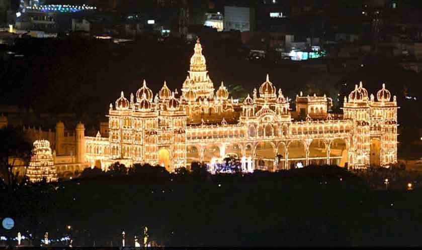 mysore-palace-mysuru-dasara_650x400_61506507139