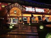 Bigg Boss 11 : कंटेस्टेंट्स के लिए बने घर की Inside तस्वीरें हुईं वायरल, देखें...