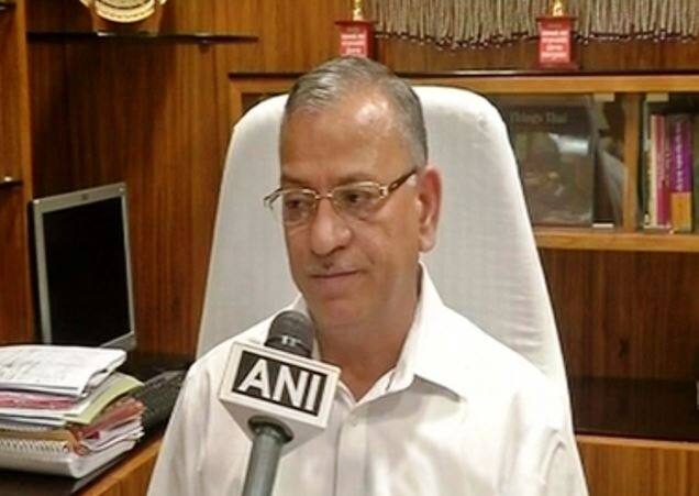 Bhu Vc Girish Chandra Tripathi Goes On Leave BHU हिंसा: अनिश्चितकालीन छुट्टी पर गए कुलपति गिरीश चंद्र त्रिपाठी