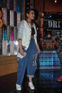 Cool बनकर \'लिप सिंक बैटल\' में पहुंचीं सोनाक्षी सिन्हा