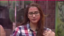 Bigg Boss 11, Day 2: नौटंकी की वजह से नॉमिनेट हुईं शिल्पा शिंदे, हिना खान को पड़ोसियों ने बचाया