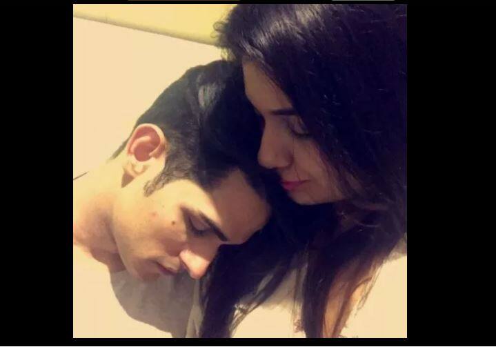 बता दें कि प्रियंक मॉडल-एक्ट्रेस दिव्या अग्रवाल को डेट कर रहे हैं. दोनों की मुलाकात रियलिटी शो स्पिल्टविला-10 में हुई.