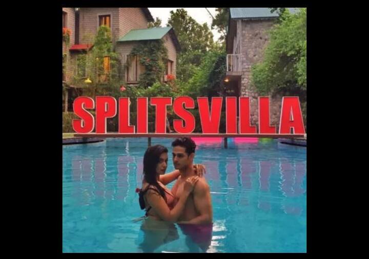 दोनों पहले से ही फैंस के फेवरिट कपल हैं. उनके फैंस उन्हें 'दिव्यंक' के नाम से पुकारते हैं.