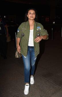 Spotted: एयरपोर्ट पर अपने चुलबुले अंदाज रानी मुखर्जी ने जीत लिया दिल, देखें तस्वीरें