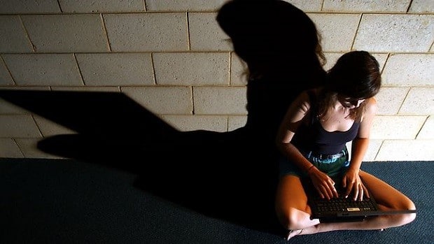 करीब 45% भारतीयों ने कहा कि उन्हें सीधे तौर पर हिंसा की धमकी मिली. हालांकि ऑस्ट्रेलिया में ऐसे 35, न्यूजीलैंड में 37 और जापान में 20 प्रतिशत मामले देखने को मिले.