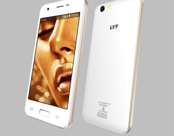 ग्राहक को मोबाइल फोन के लिए 2307 रूपये कीमत चुकानी होगी लेकिन इस कीमत के बराबर ही उसे लाभ भी मिलेगा.इन फोन को साथ 99 रूपये की जियो प्राइम मेंबरशिप, 399 रूपये का 84 दिनों की वैलिडिटी वाला डेटा प्लान मिलेगा.