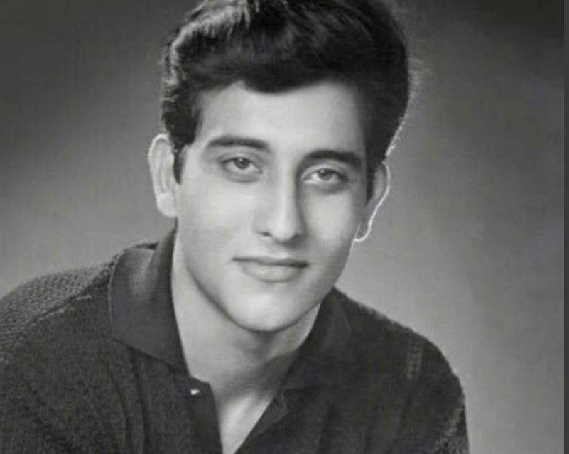 जानें- पर्दे पर रोमांस से लेकर ओशो के बगीचे की रखवाली करने वाले विनोद खन्ना की जिंदगी से जुड़े दिलचस्प किस्से