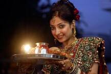 Karwa Chauth 2020 : राशिनुसार रखें साड़ी और चूड़ियों का रंग..मिलेगी करवा माता की कृपा