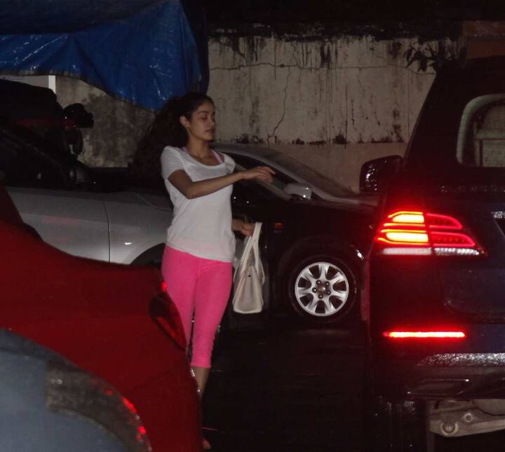 ऐसा कहते हैं कि काफी समय से ऐसी खबरें हैं ये दोनों एक दूसरे को डेट कर रहे हैं.