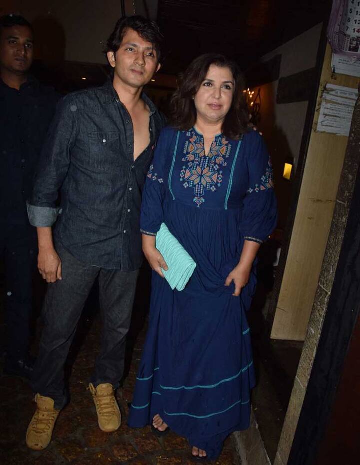 बॉलीवुड डायरेक्टर और कोरियोग्राफर फराह खान भी पति शिरिष कुंदर के साथ पहुंची.