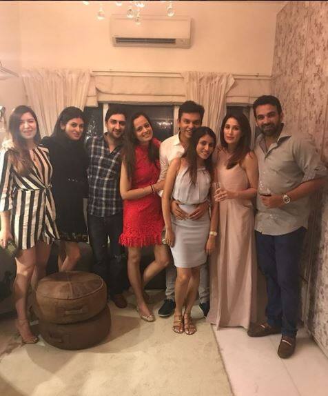 सागरिका ने यशराज फिल्म्स के बैनर तले बनी फिल्म 'चक दे इंडिया' से अपने फिल्मी कैरियर की शुरूआत की थी.