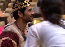 Bigg Boss 11: ये कंटेस्टेंट बन गया है घर का पहला कैप्टन