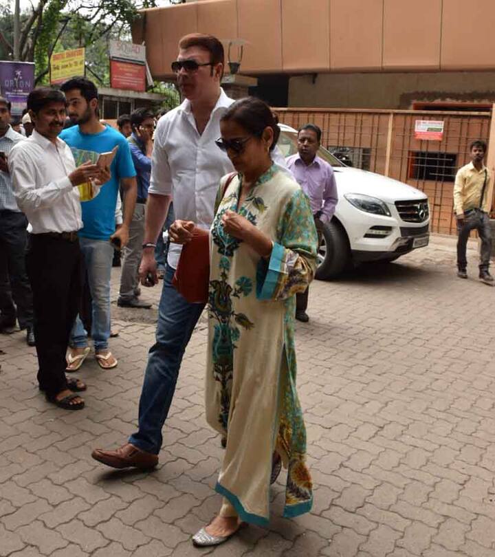 अभिनेता ने कहा, ‘‘कंगना और उनकी बहन रंगोली ने मेरी पत्नी, बेटे और बेटी को इस मामले में खींचा जो अच्छा नहीं था. मैं खुद के लिए और अपने परिवार के लिए चिंतित हूं.’’