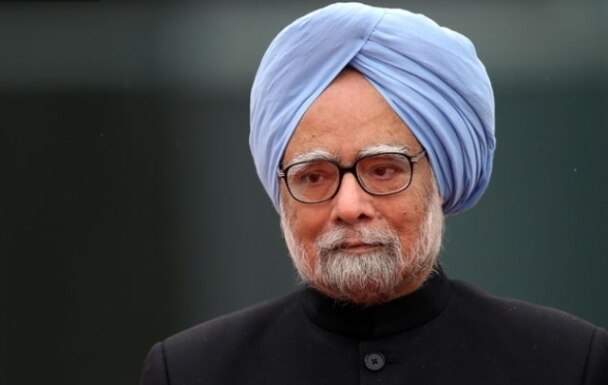 Manmohan Singh P Chidambaram to not attend Congress leader Saifuddin Sozs book launch After Kashmir Azadi Remarks कश्मीर की 'आजादी' की बात कर चुके सोज से कांग्रेस ने बनाई दूरी, बुक लॉन्च में नहीं जाएंगे मनमोहन