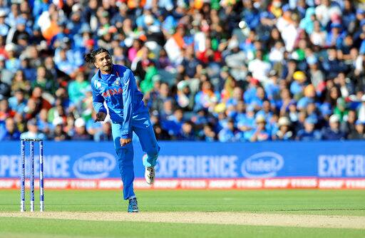 उन्होंने देश के लिए आखिरी वनडे मुकाबला इसी साल जुलाई महीने में वेस्टइंडीज़ के खिलाफ खेला था.