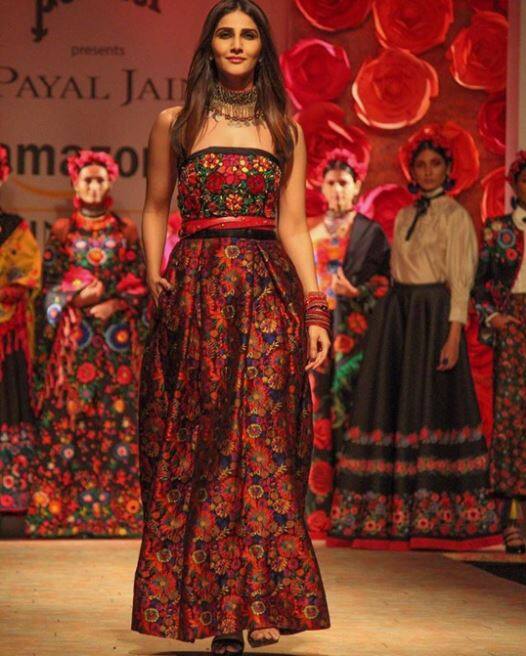  वाणी ने अपने फैशन को लेकर एक बड़ी बात कही है. वाणी ने बताया कि वह बॉलीवुड की फैशनेबल अभिनेत्रियों में से नहीं हैं. 
